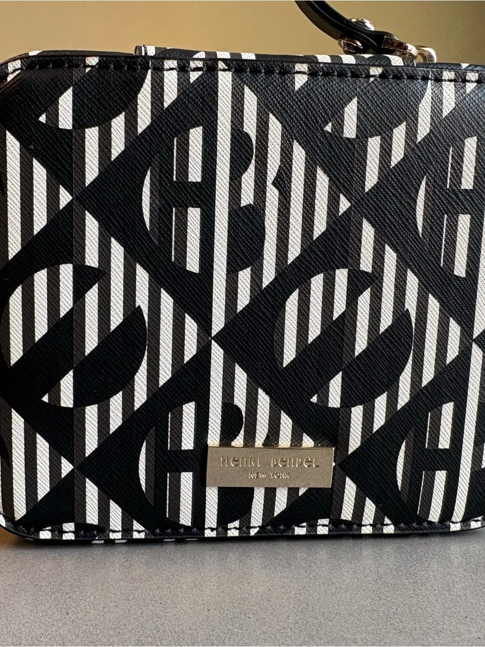 henri bendel Black and White Graphic Zip Cosmetic Pouch